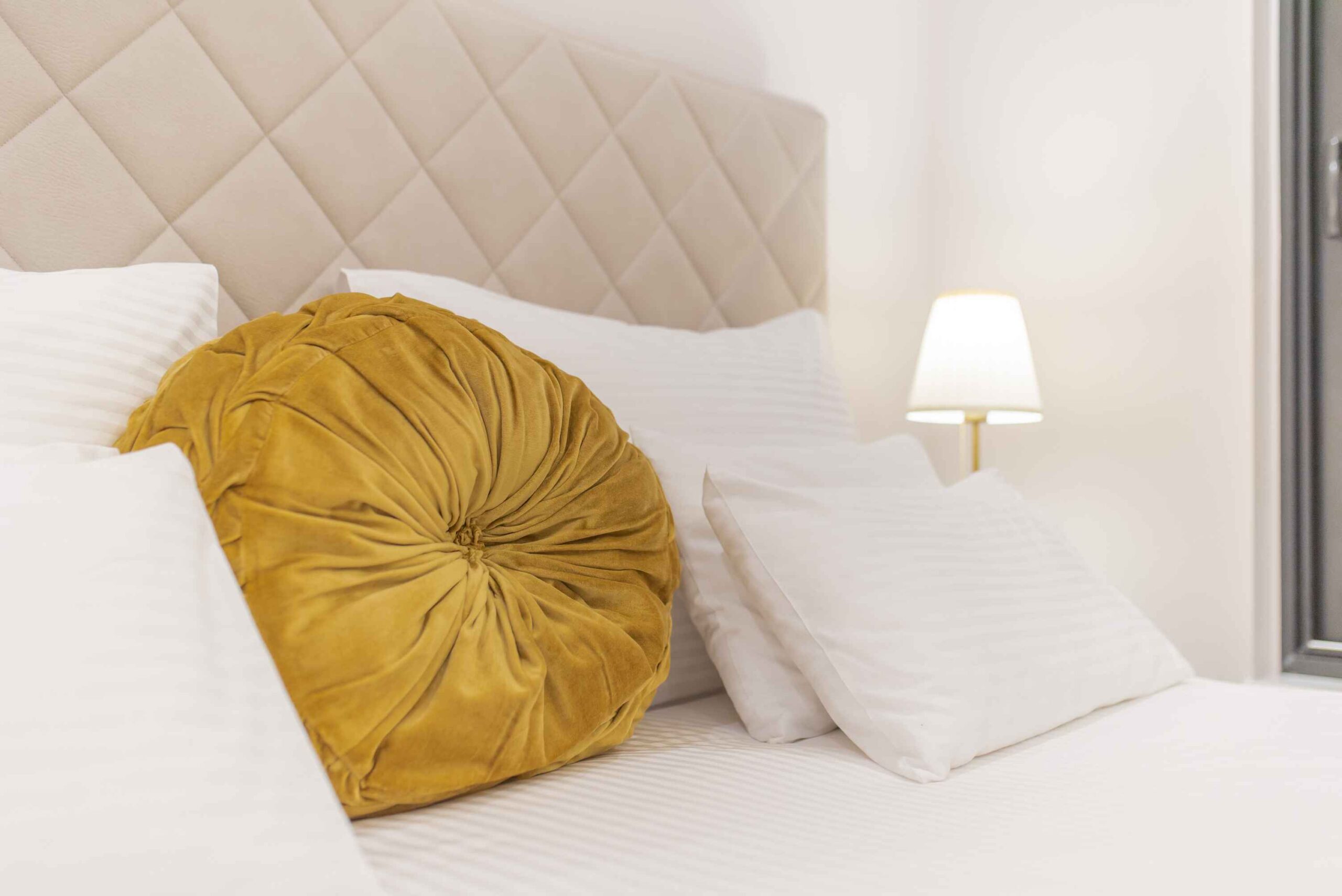 Zimmer 108 & 109 mit Doppelbett — Foto 1