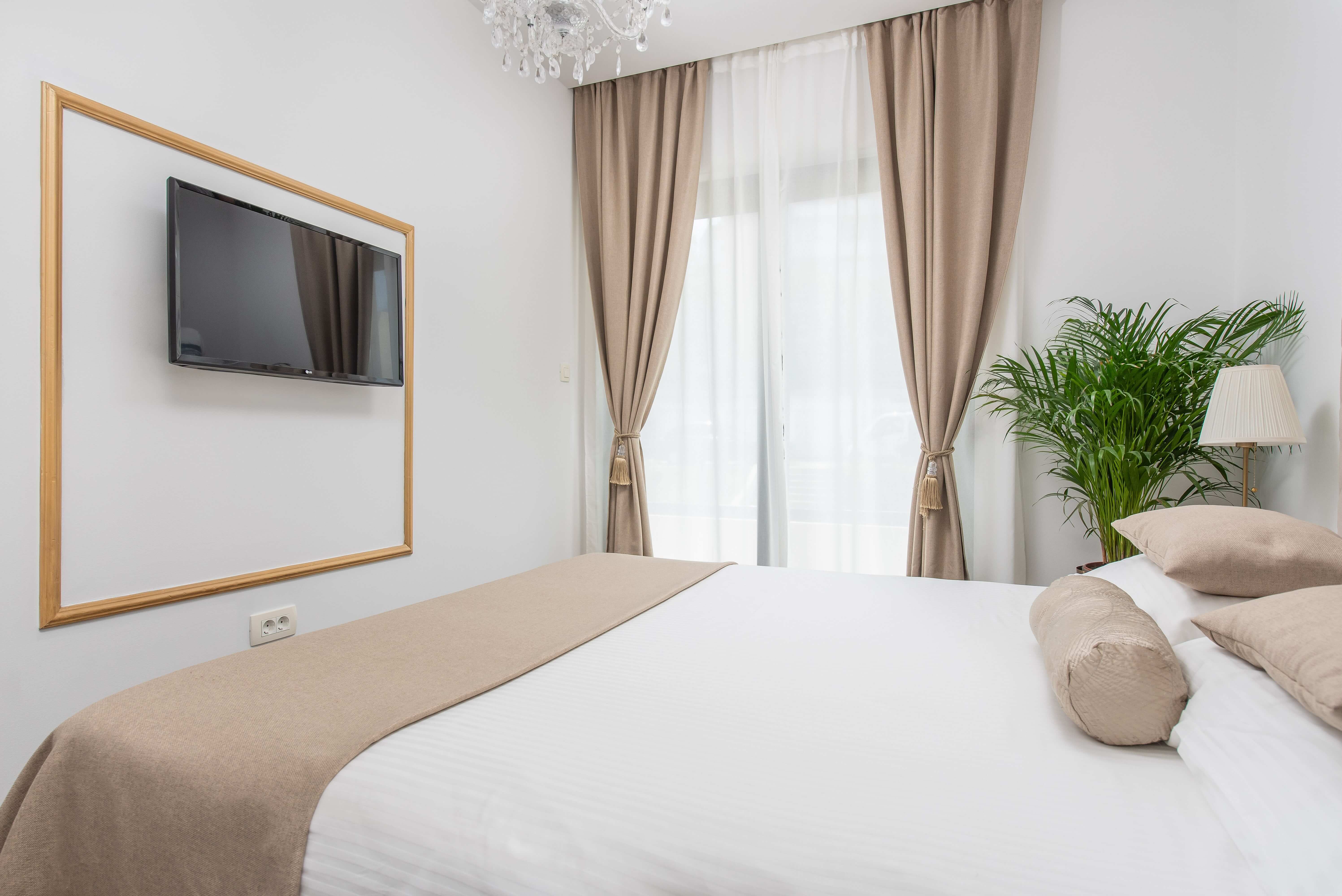 Zimmer 304 & 305 mit Doppelbett — Foto 3