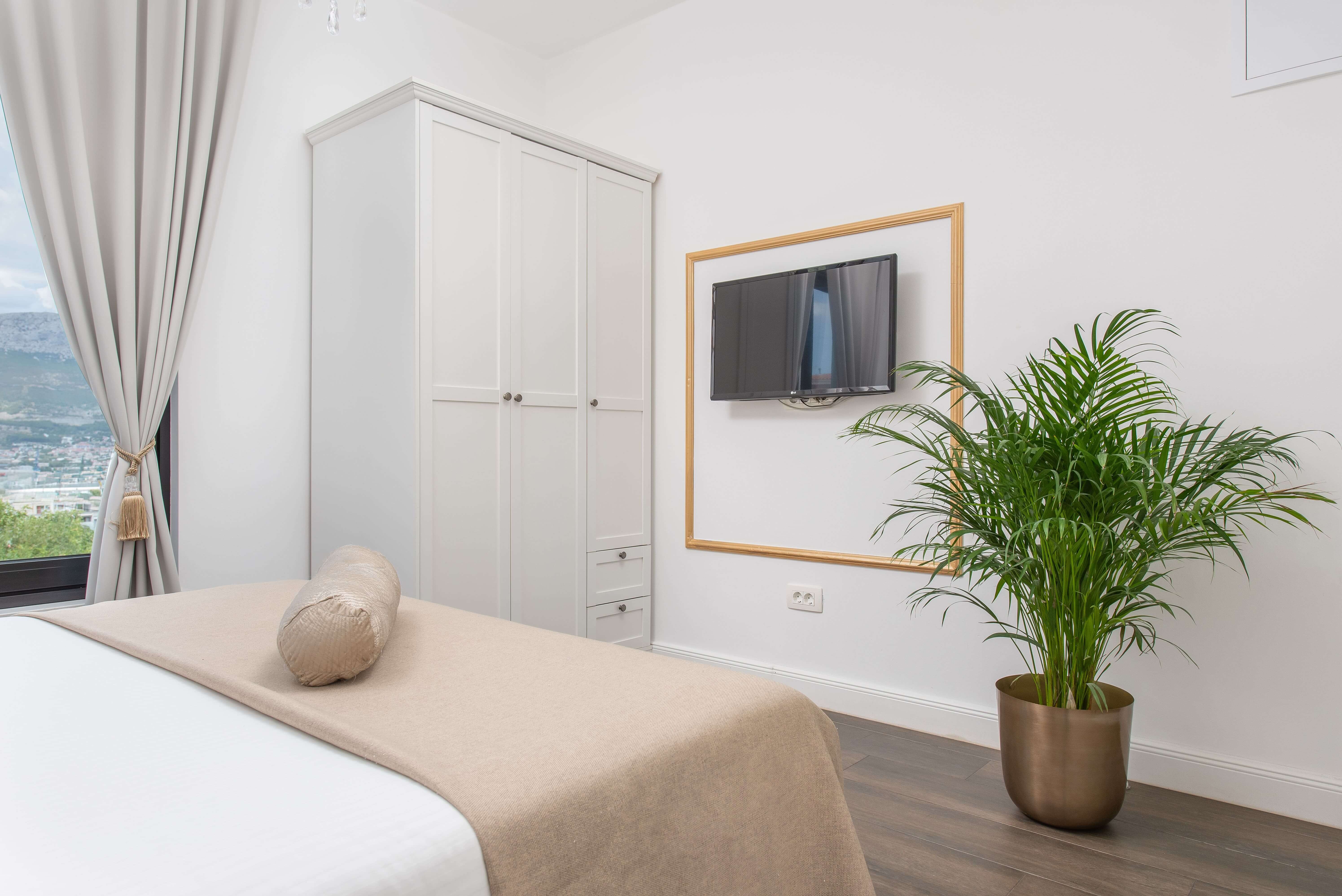 Zimmer 302 & 303 mit Doppelbett — Foto 3